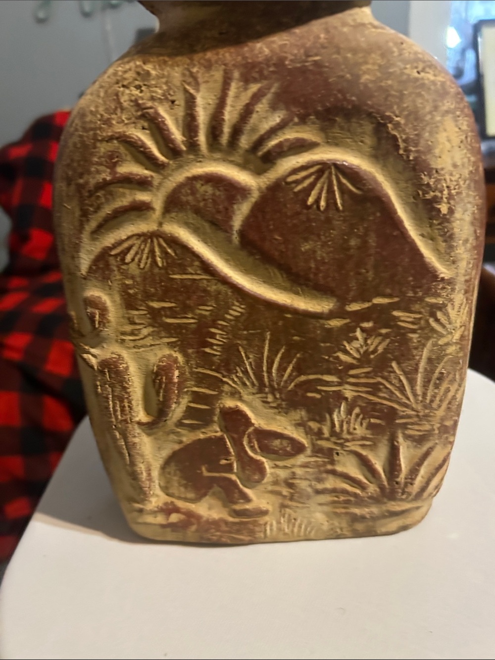 Beautiful vintage Mexican pottery vase